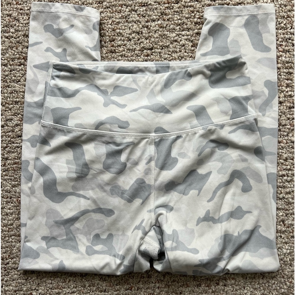 Camo leggings